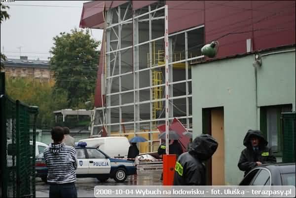 2008-10-04-eksplozja-hala-hokejowa-u-12_600