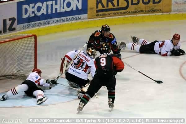 2009-03-09-plh-cracovia-gkstychy-b-536_600