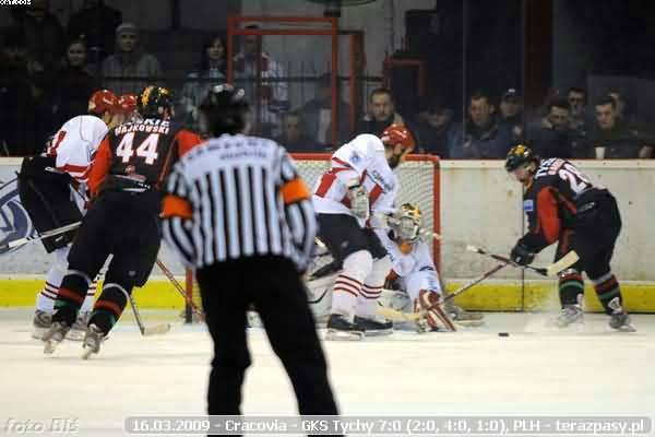2009-03-16-plh-cracovia-gkstychy-b-0407_600_600