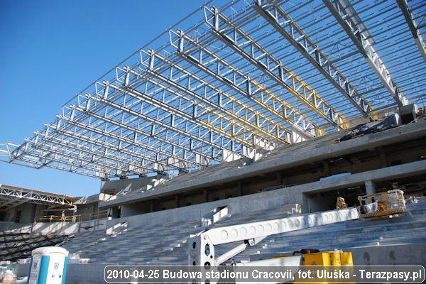 2010-04-25_Budowa_Stadionu_Cracovii_008_600