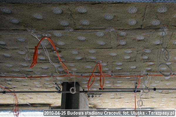 2010-04-25_Budowa_Stadionu_Cracovii_031_600
