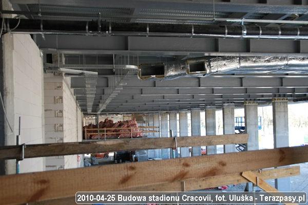 2010-04-25_Budowa_Stadionu_Cracovii_042_600