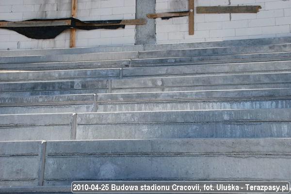 2010-04-25_Budowa_Stadionu_Cracovii_047_600