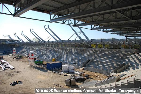 2010-04-25_Budowa_Stadionu_Cracovii_051_600
