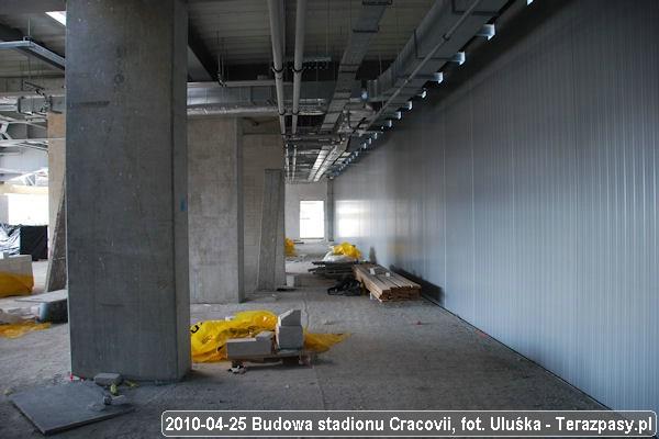 2010-04-25_Budowa_Stadionu_Cracovii_054_600