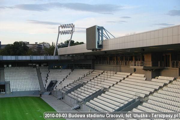 2010-09-03_Budowa_Stadionu_Cracovii_017_600