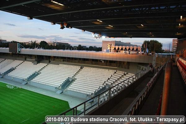 2010-09-03_Budowa_Stadionu_Cracovii_057_600