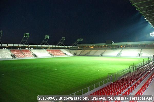 2010-09-03_Budowa_Stadionu_Cracovii_109_600