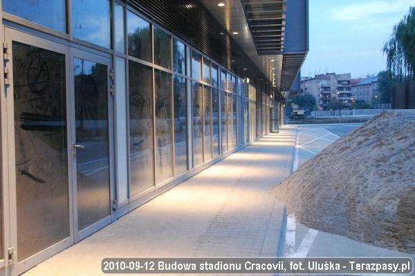 2010-09-12_Budowa_Stadionu_Cracovii_088_600