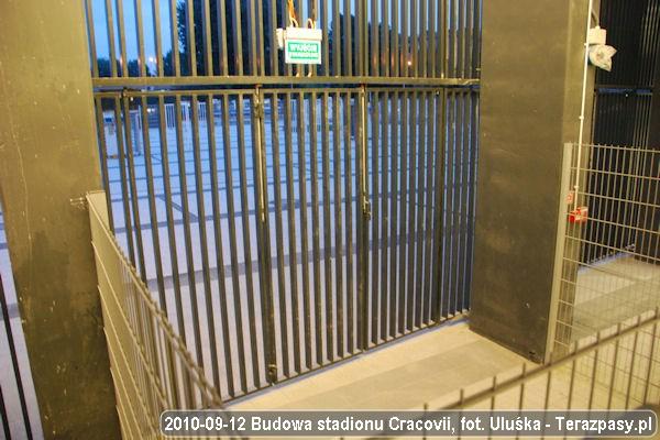 2010-09-12_Budowa_Stadionu_Cracovii_106_600