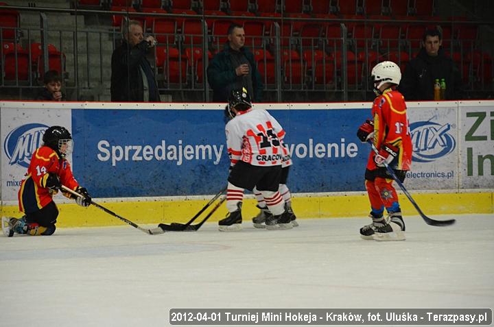 2012-04-01-Turniej_mini_Hokeja-u_3984_720