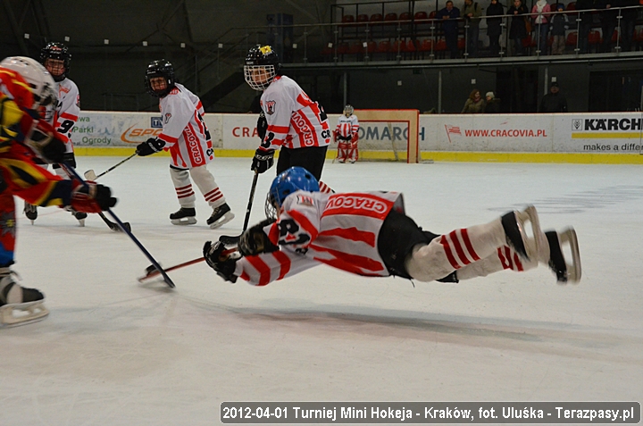 2012-04-01-Turniej_mini_Hokeja-u_4028_720