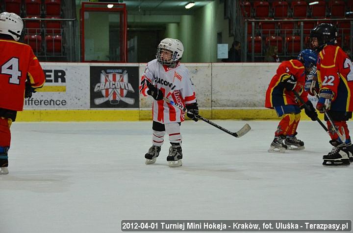2012-04-01-Turniej_mini_Hokeja-u_4077_720