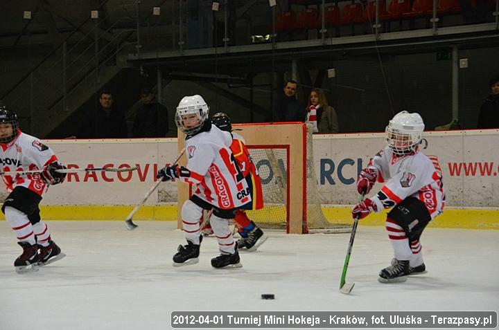 2012-04-01-Turniej_mini_Hokeja-u_4152_720