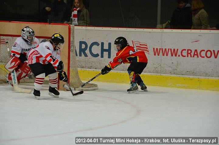 2012-04-01-Turniej_mini_Hokeja-u_4156_720