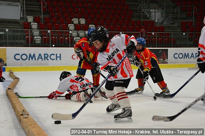 2012-04-01-Turniej_mini_Hokeja-u_4213_720
