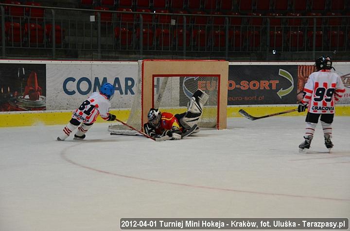 2012-04-01-Turniej_mini_Hokeja-u_4274_720
