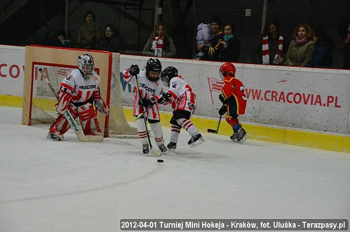 2012-04-01-Turniej_mini_Hokeja-u_4369_720