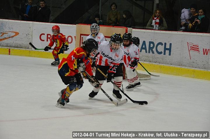 2012-04-01-Turniej_mini_Hokeja-u_4371_720