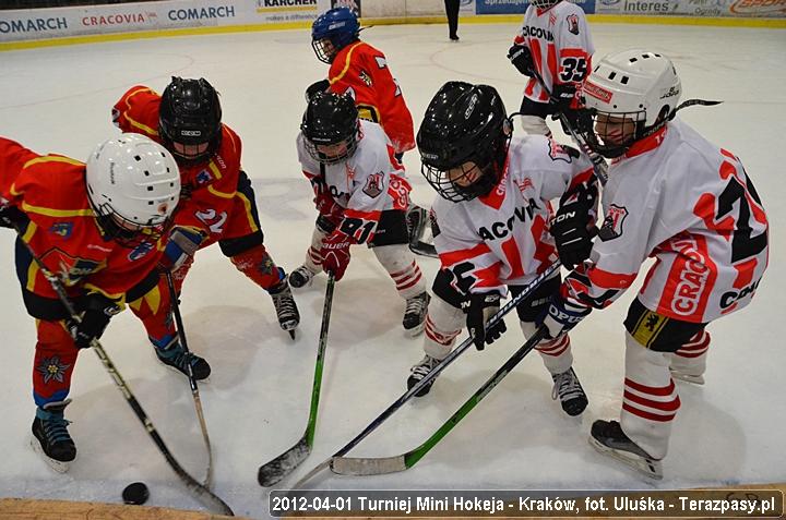 2012-04-01-Turniej_mini_Hokeja-u_4382_720