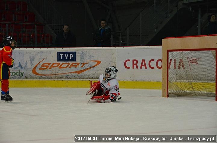 2012-04-01-Turniej_mini_Hokeja-u_4402_720