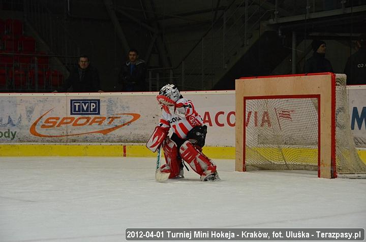 2012-04-01-Turniej_mini_Hokeja-u_4405_720