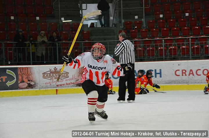 2012-04-01-Turniej_mini_Hokeja-u_4439_720