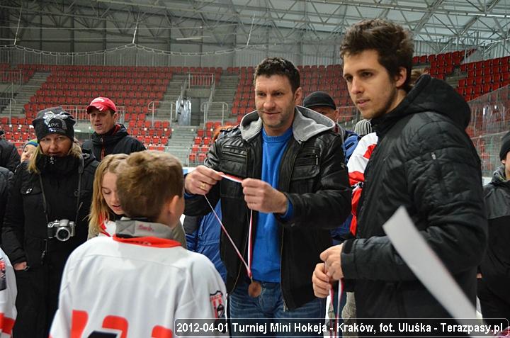 2012-04-01-Turniej_mini_Hokeja-u_4658_720