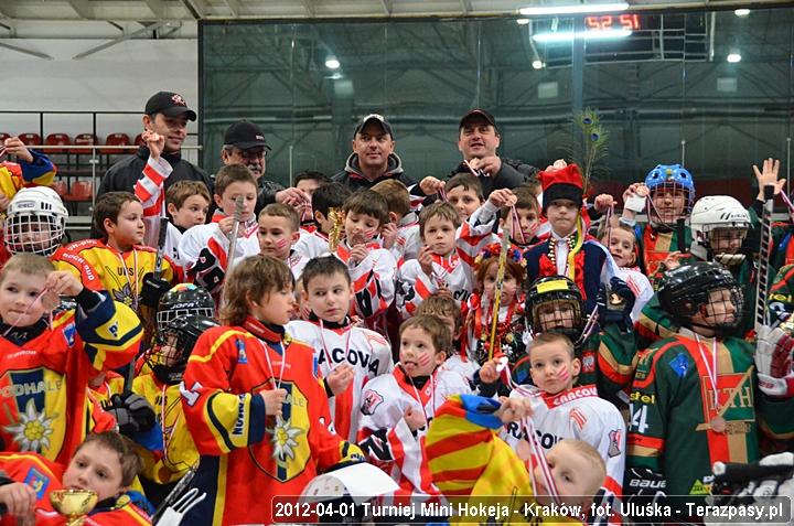 2012-04-01-Turniej_mini_Hokeja-u_4716_720