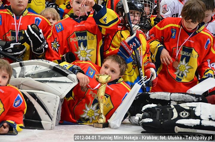 2012-04-01-Turniej_mini_Hokeja-u_4732_720