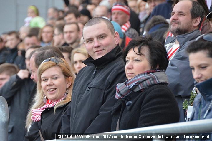 2012-04-07-swiecenie_pokarmow_u_5724_720