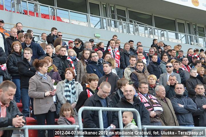 2012-04-07-swiecenie_pokarmow_u_5730_720