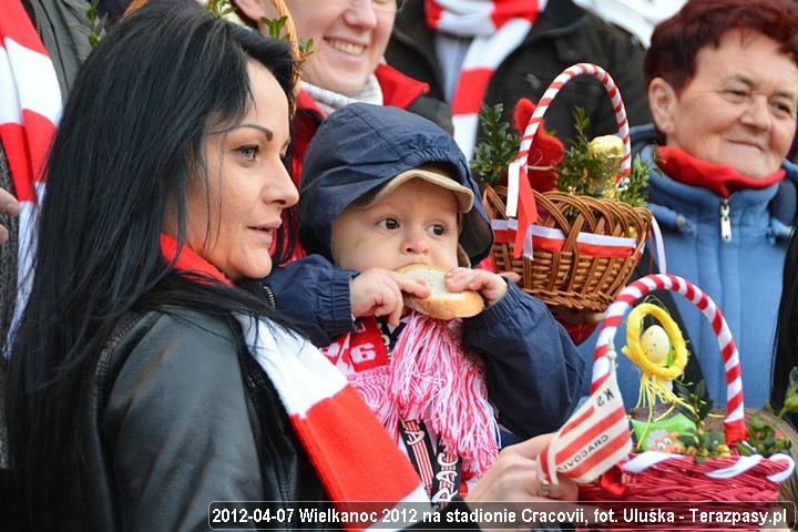 2012-04-07-swiecenie_pokarmow_u_5825_720