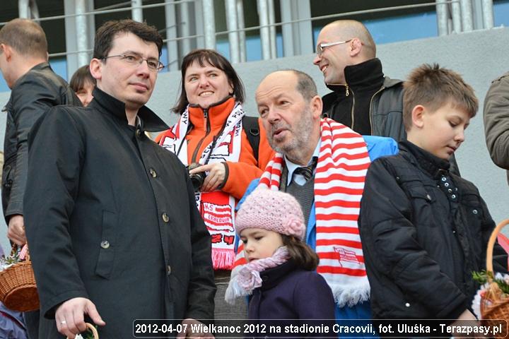 2012-04-07-swiecenie_pokarmow_u_5862_720