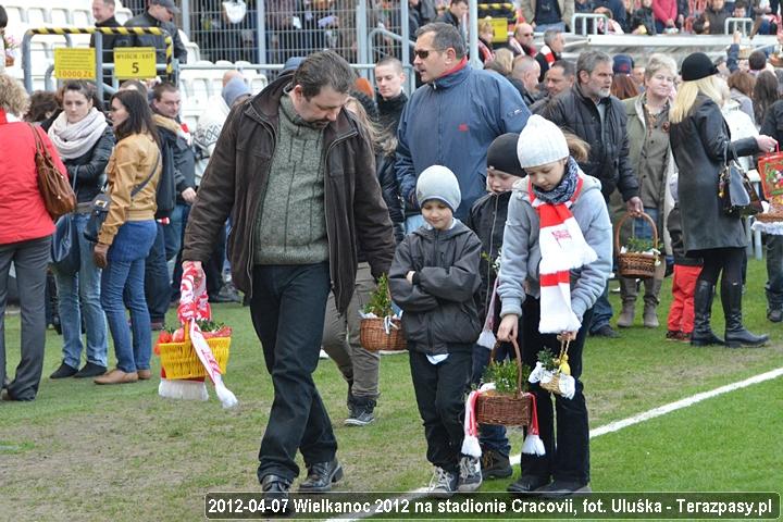 2012-04-07-swiecenie_pokarmow_u_5893_720