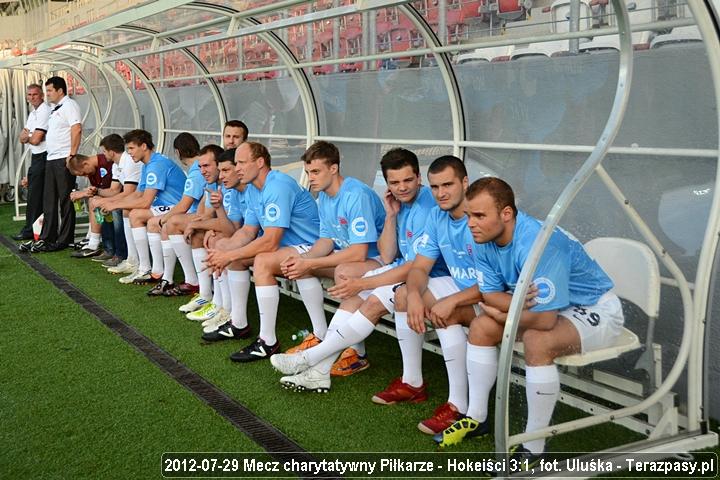 2012-07-29_Piłkarze-Hokeiści_u_2225_720