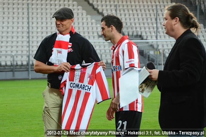 2012-07-29_Piłkarze-Hokeiści_u_2594_720