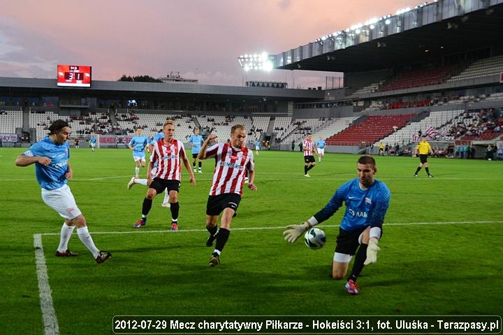 2012-07-29_Piłkarze-Hokeiści_u_3006_720