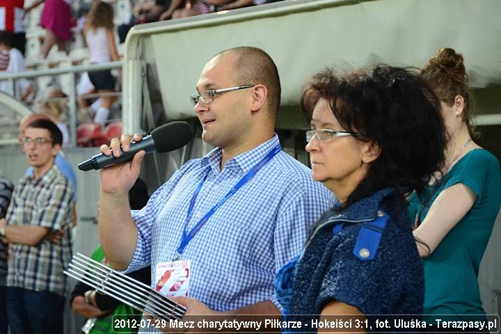 2012-07-29_Piłkarze-Hokeiści_u_3110_720