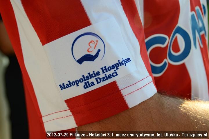 2012-07-29_Piłkarze-Hokeiści_u_2014