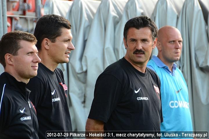 2012-07-29_Piłkarze-Hokeiści_u_2159
