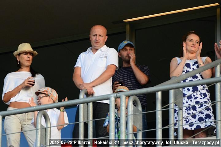 2012-07-29_Piłkarze-Hokeiści_u_2179