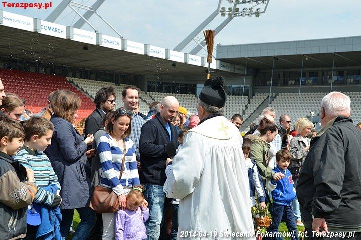 2014-04-19_Swiecenie_Pokarmow_3828_720