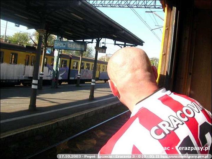 2003-10-17-pogon-cracovia-3-0-012