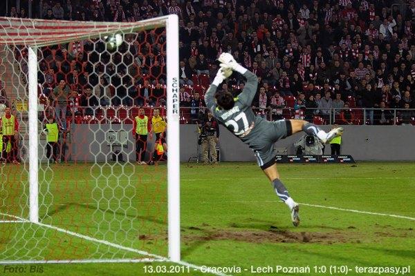 2011-03-13-cracovia-lech_b_215_600