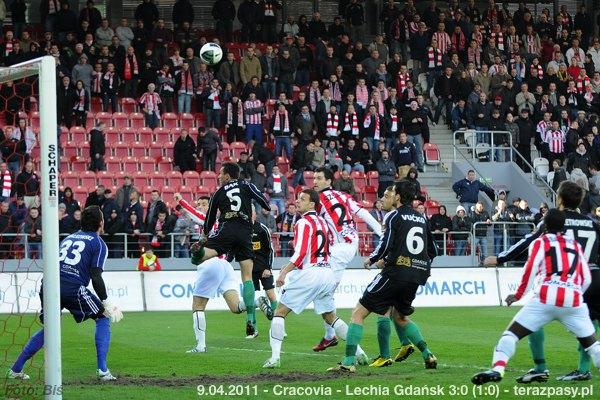 2011-04-09-cracovia-lechia_b_040_600