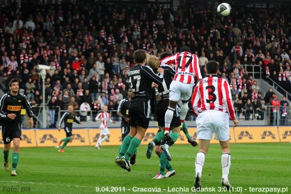 2011-04-09-cracovia-lechia_b_126_600