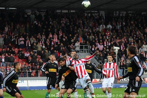 2011-04-09-cracovia-lechia_b_144_600