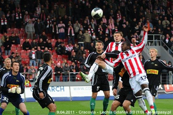 2011-04-09-cracovia-lechia_b_145_600