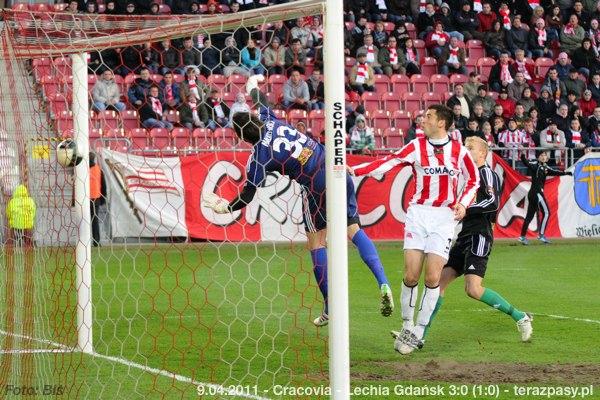 2011-04-09-cracovia-lechia_b_331_600